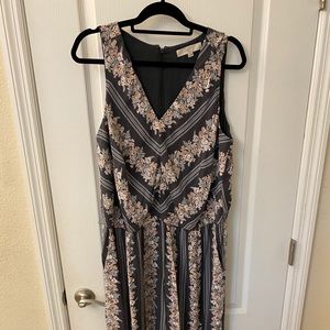 COPY - Bald and rose flowered sleeveless jumper